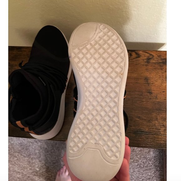 Fabletics Shoes - Worn Once! - Picture 5 of 8